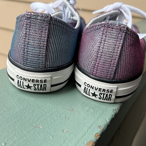 Converse Juniors Metallic Chuck Taylors All Star Low Tops - Picture 4 of 10